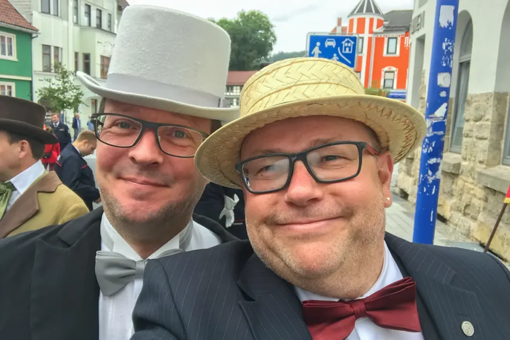 Selfie: Torsten Widder beim Festumzug zum 100-jährigen Stadtjubiläum 2019